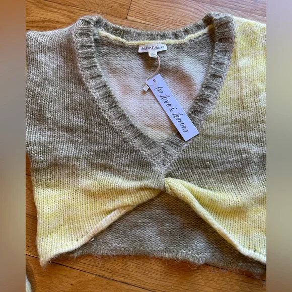 NWT For Love & Lemons Green Celeste Twist Front Crop Sweater - Size m - Picture 4 of 5